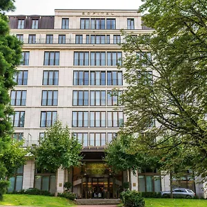 ***** Otel Sofitel Frankfurt Opera Almanya