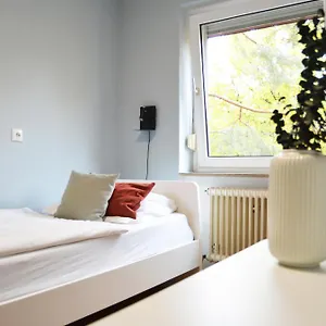  Otel 1, 2, Sleep Messe Almanya