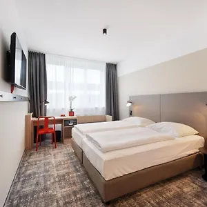 Wyndham Garden Messe **** Münih